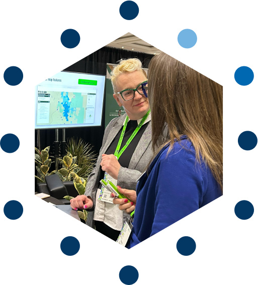 IMAGE-HEXAGON-tradeshow-4